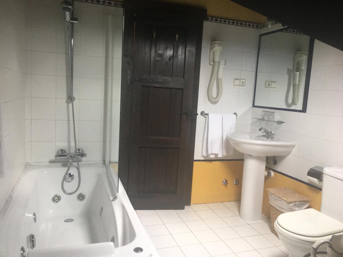 El Ama De Llaves Casa de hóspedes Hontoria Exterior foto